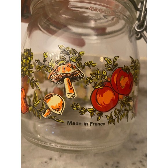 Vintage Mushroom and veggie glass French Jar - Picture 4 of 7